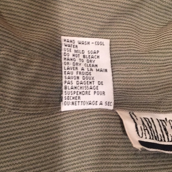 Carlie’s Court button-down long-sleeved blouse - Picture 4 of 4